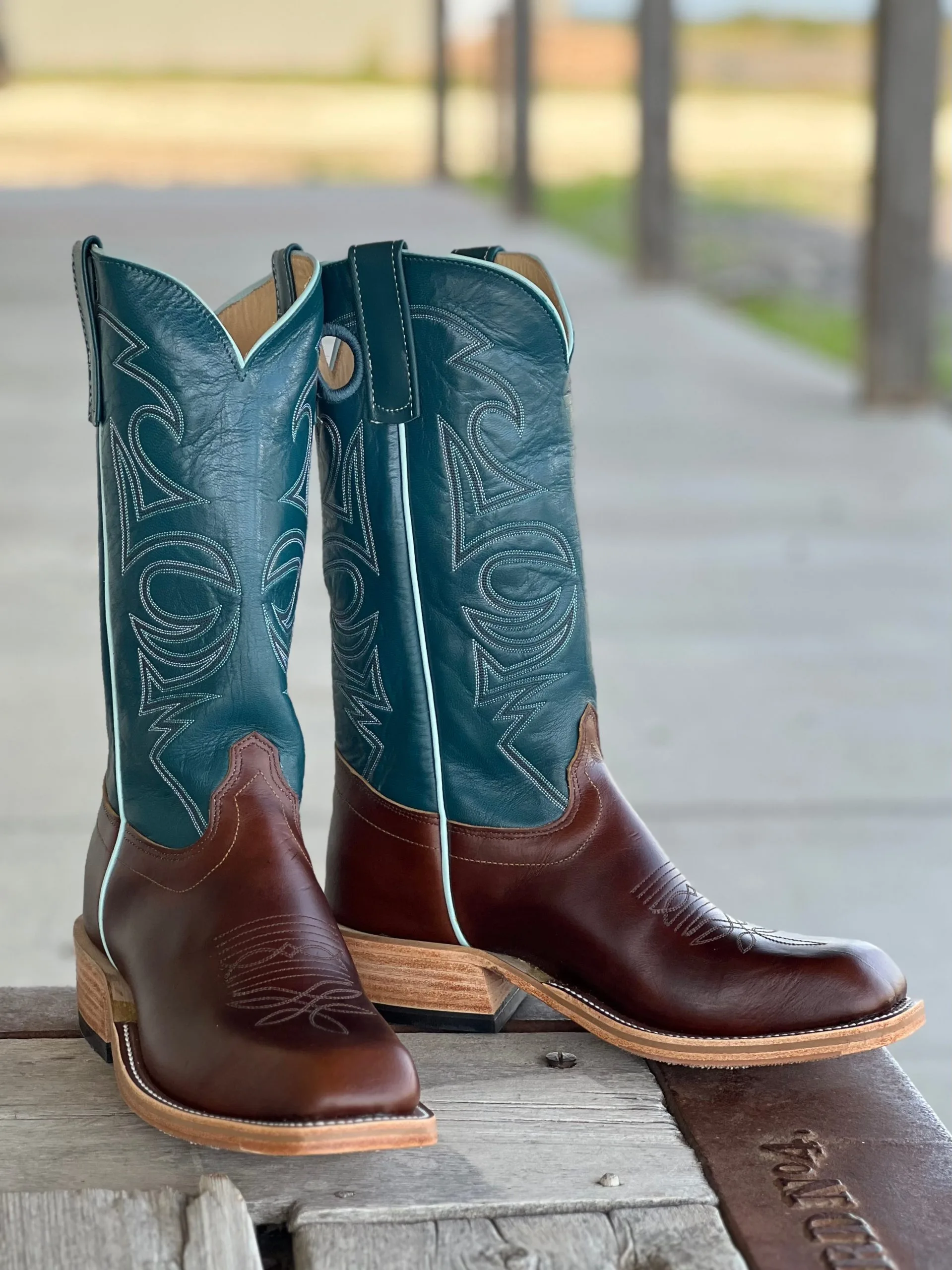 Olathe Boot Co. | Chocolate Horsebutt Boot 3 Olathe Boot Co. | Chocolate Horsebutt Boot