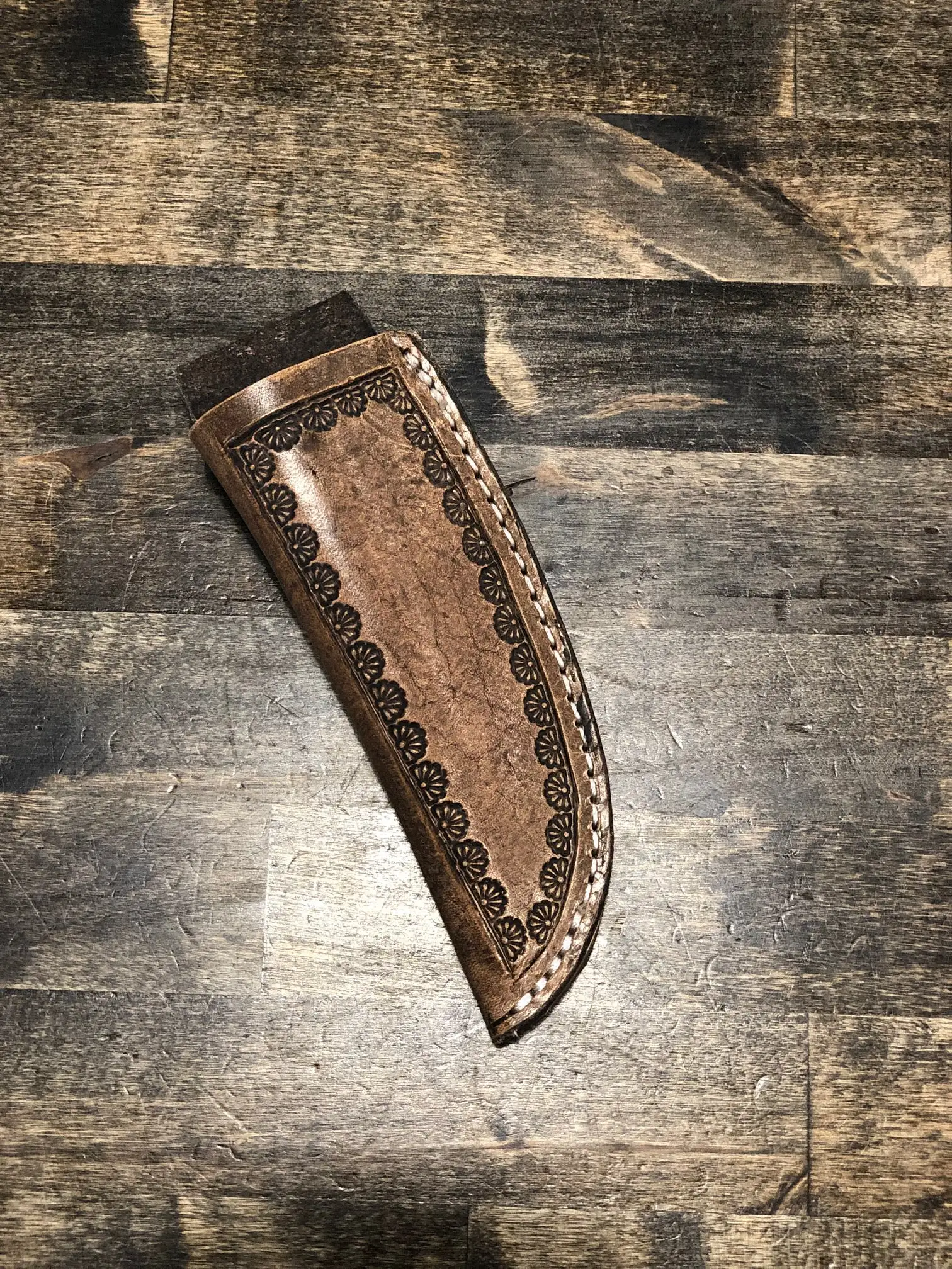 Cedar Ridge Leather | Hand Stamped Leather Vertical Knife Sheath 4 Cedar Ridge Leather | Hand Stamped Leather Vertical Knife Sheath - Image 2