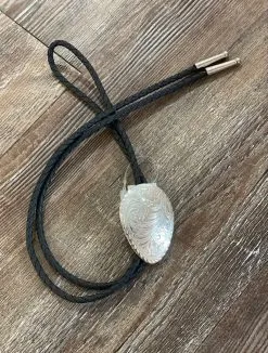 M&F Western Products, Inc M&F Western | Oval Floral Design Bolo